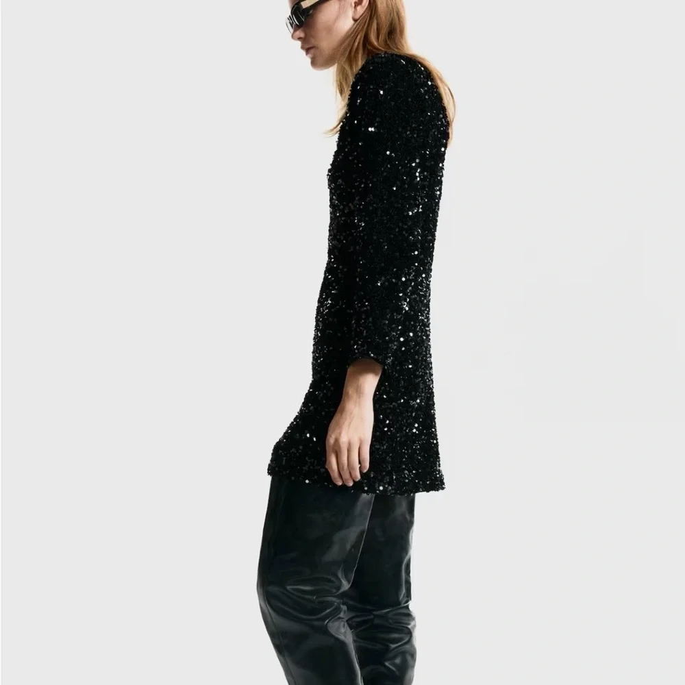 👗Host Pick👗 H&M Black Sequin Long Sleeve Dress - Picture 3 of 6